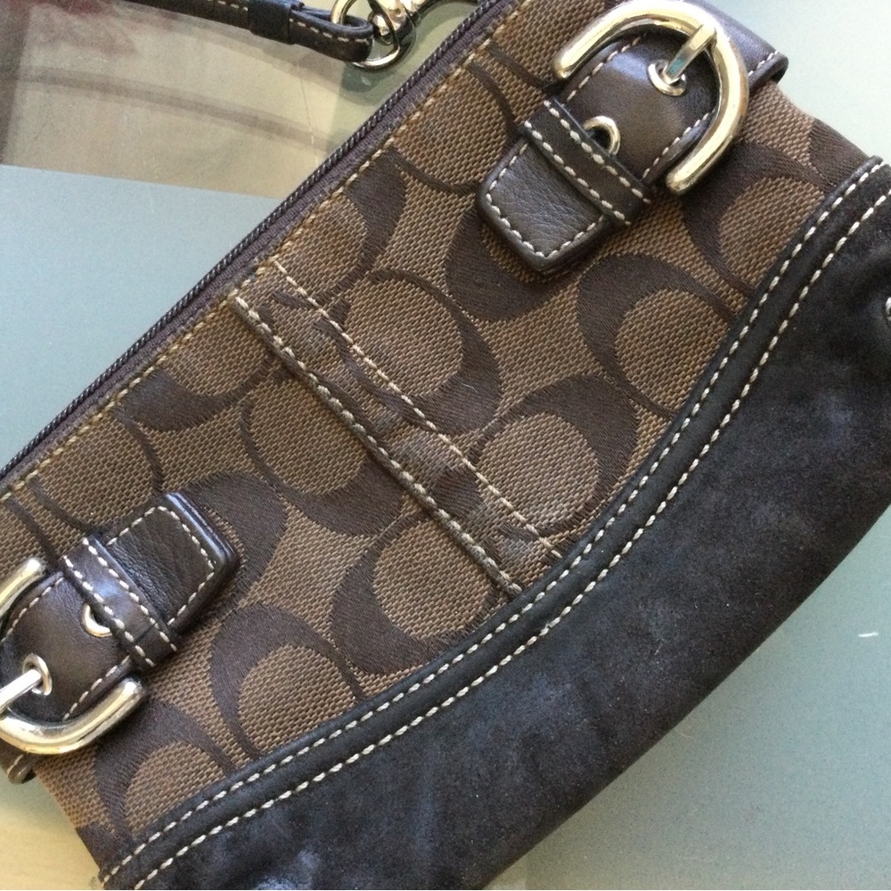 Coach wristlet Handbag Brown w hang tag - Picture 2 of 4